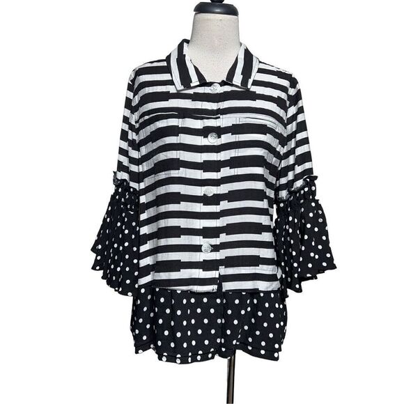 Dor Dor Couture Ruffled 3/4 Flutter Sleeve Empire Waist Tunic Blouse Medium - Picture 1 of 5